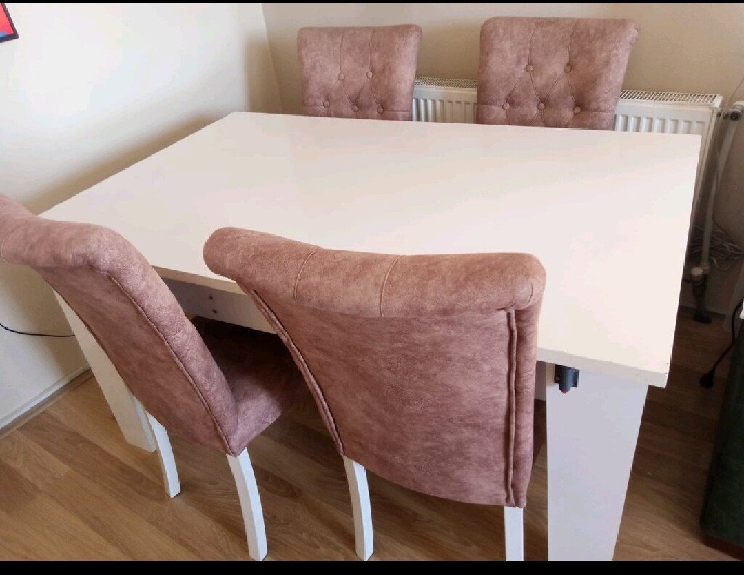 Yemek masası