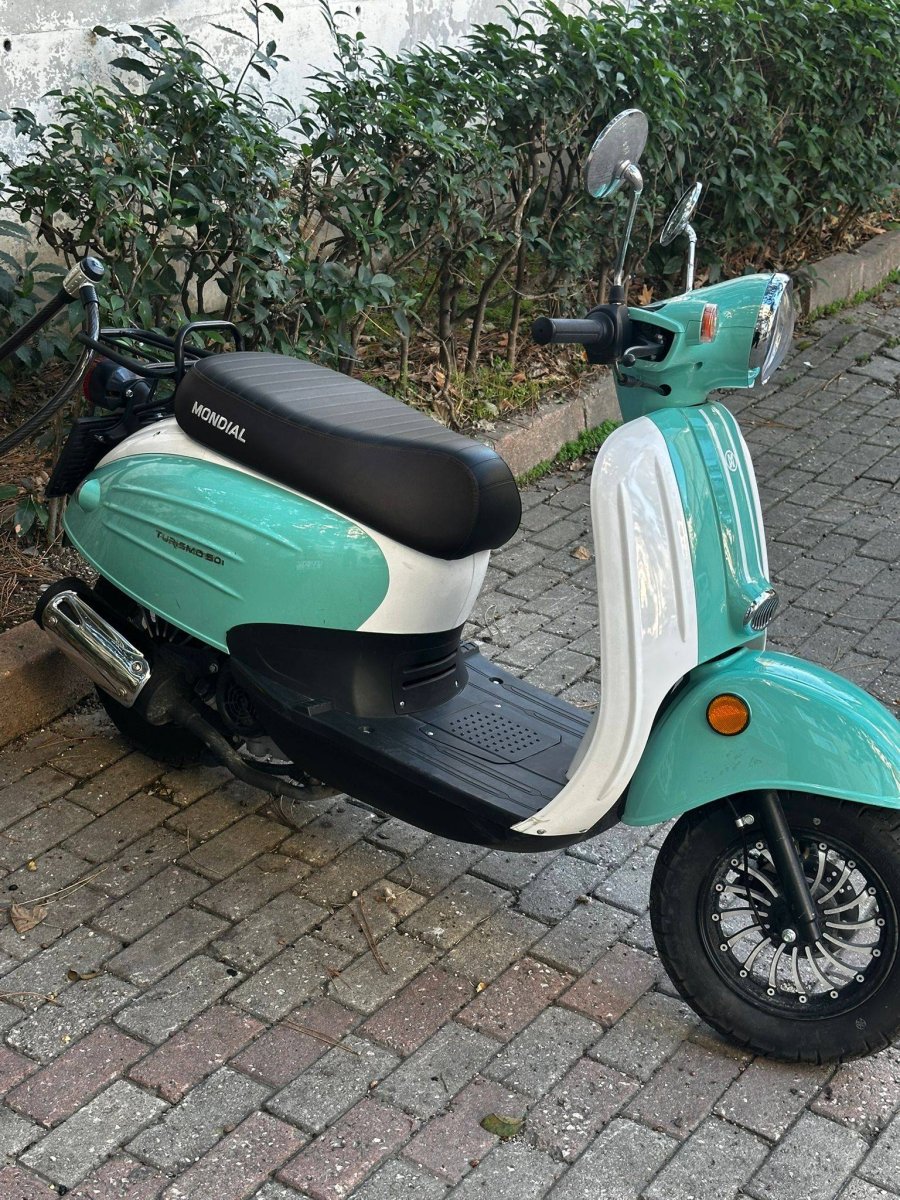 Benzinli Scooter Motosiklet Mondial Turismo 50i