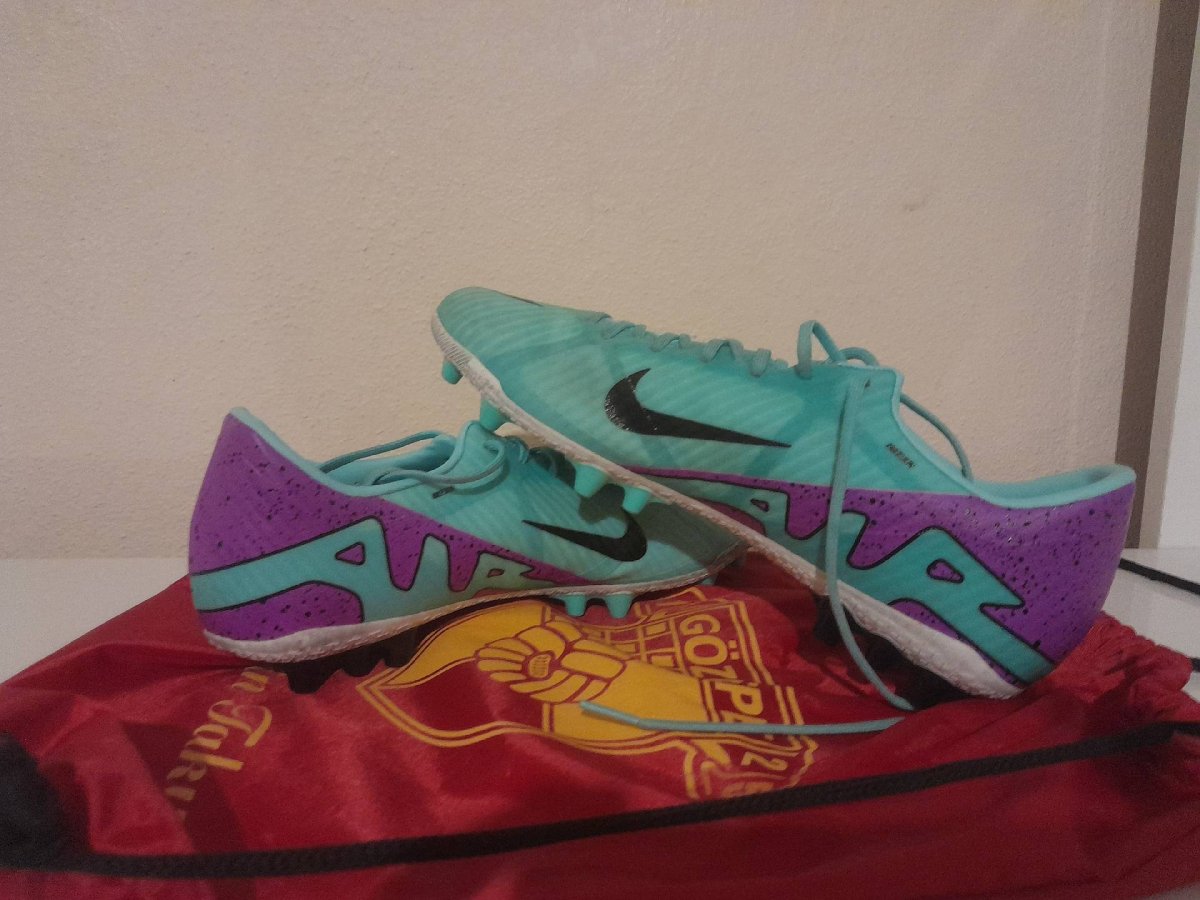 Nike mercular krampon
